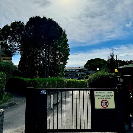View With 2 Swimming Pools Desenzano *