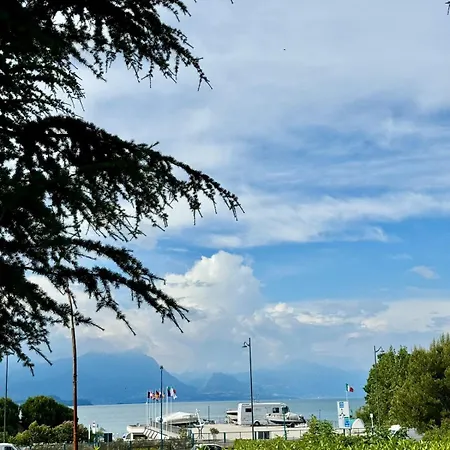 Apartment View With 2 Swimming Pools Desenzano *